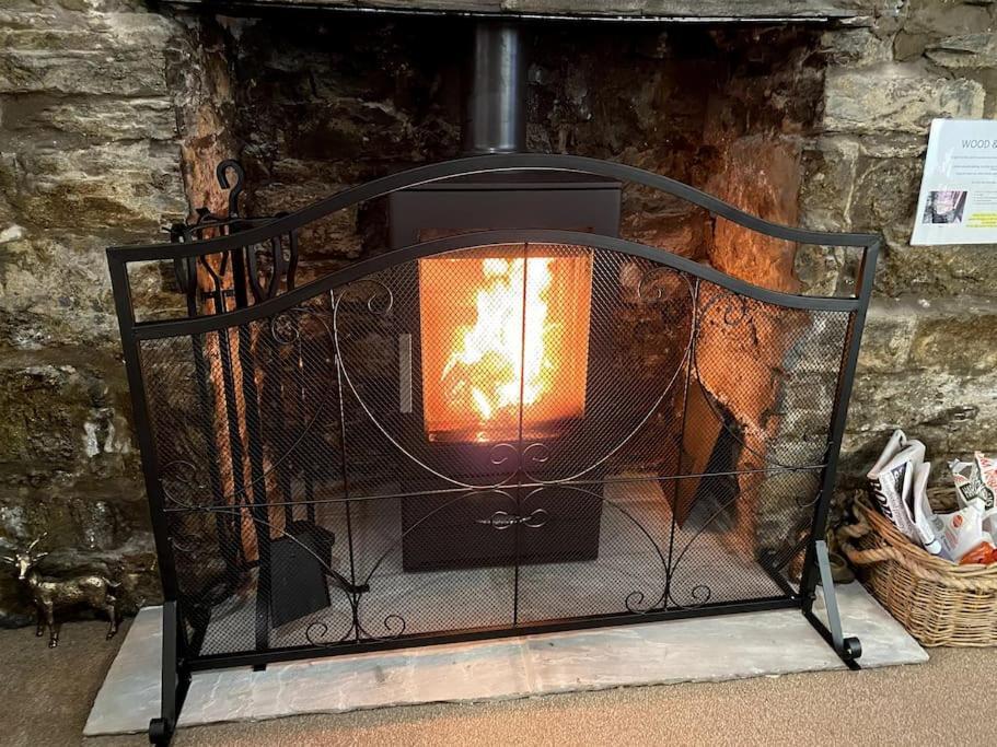 Villa The Cwtch, Log Fire, Sleeps 6, Nr Zip World, Brecon And Bike Park Wales Aberdare Exterior foto